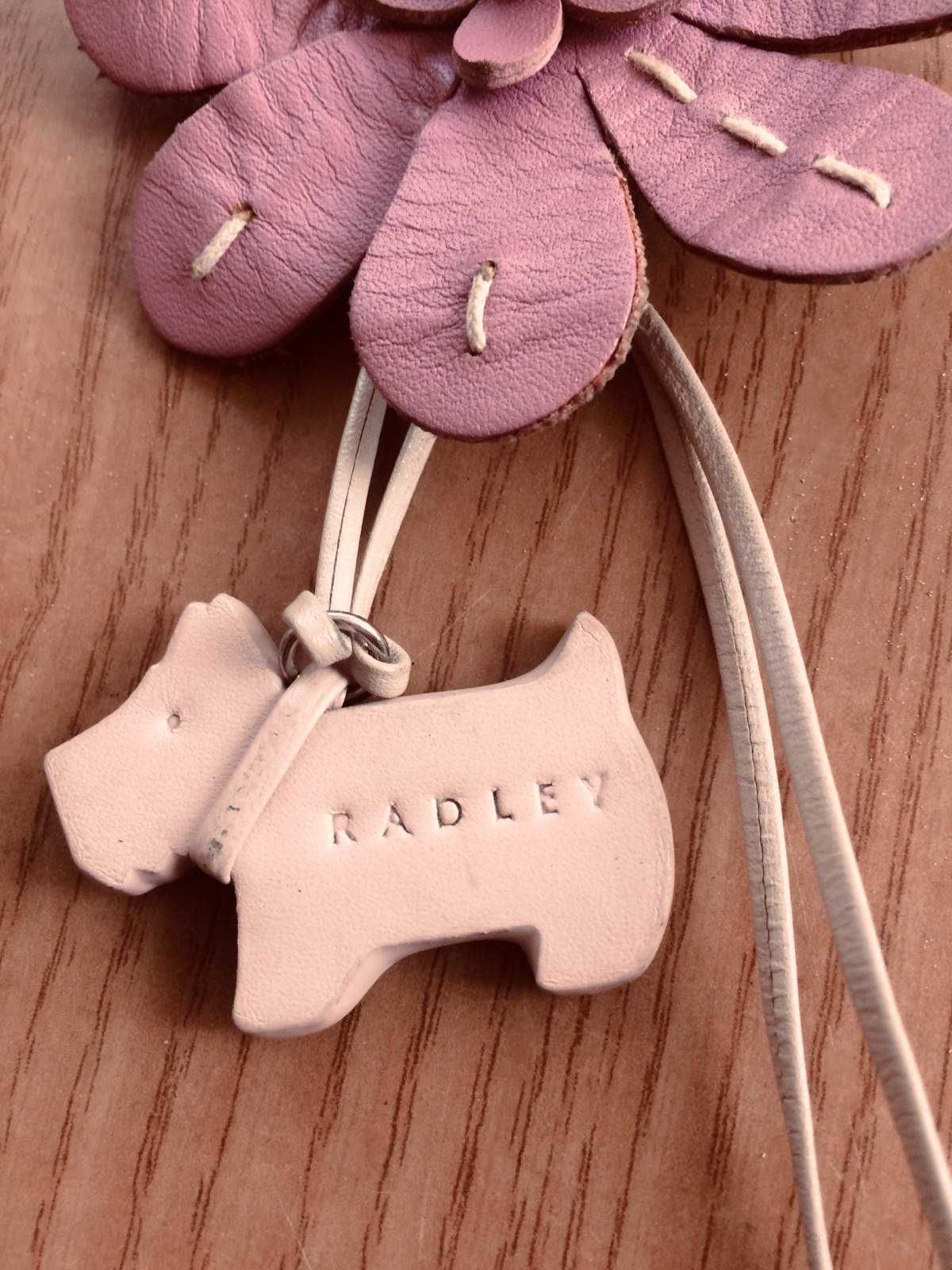 Рожевий шкіряний брелок підвіс radley.