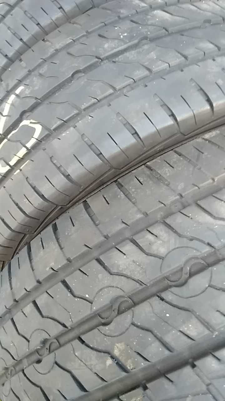 opony 4 szt.235/65/16 C Semperit Van