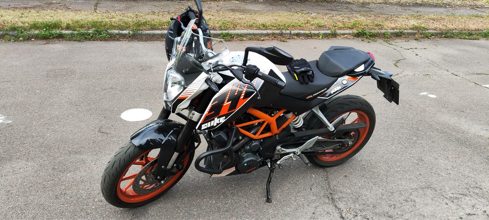 Мотоцикл KTM DUKE 390