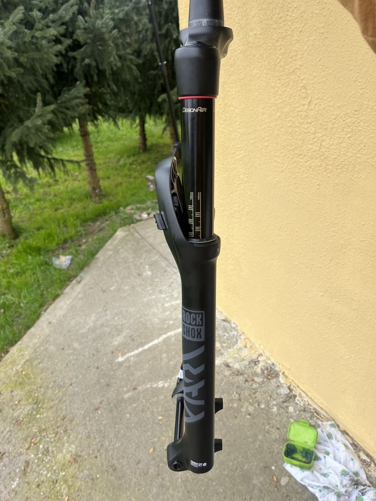 Amortyzator przedni Rock Shox Rock Shox YARI 29