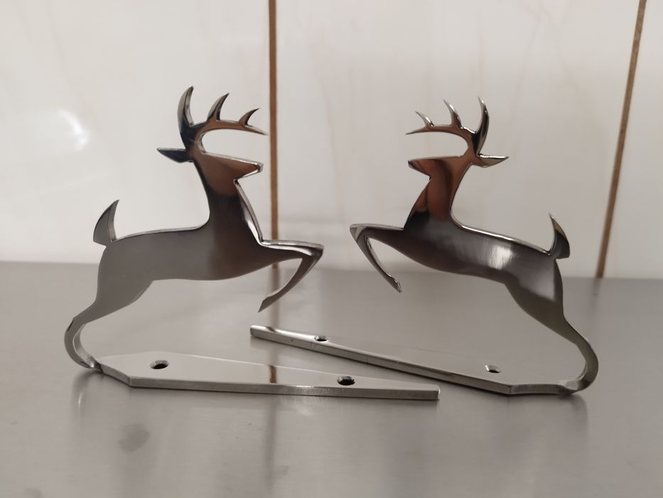 Emblemat na maskę JohnDeere