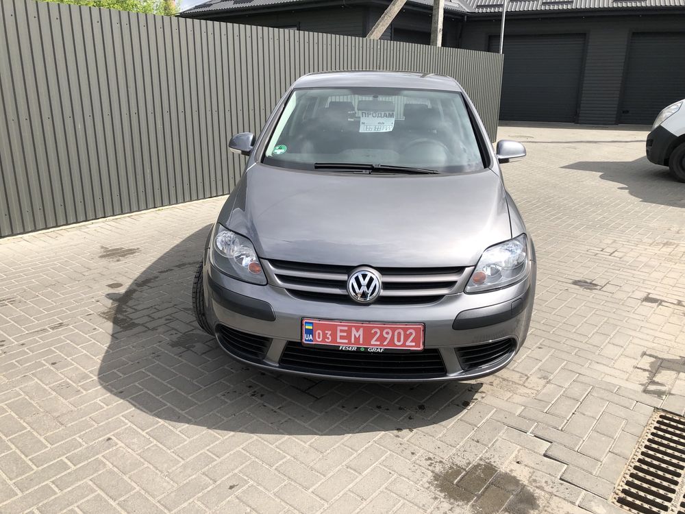 Volkswagen Golf Plus 1.6 бензин