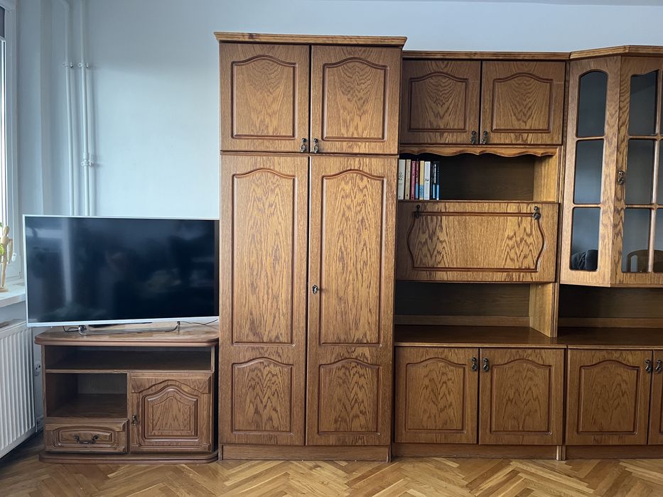 drewniana meblościanka