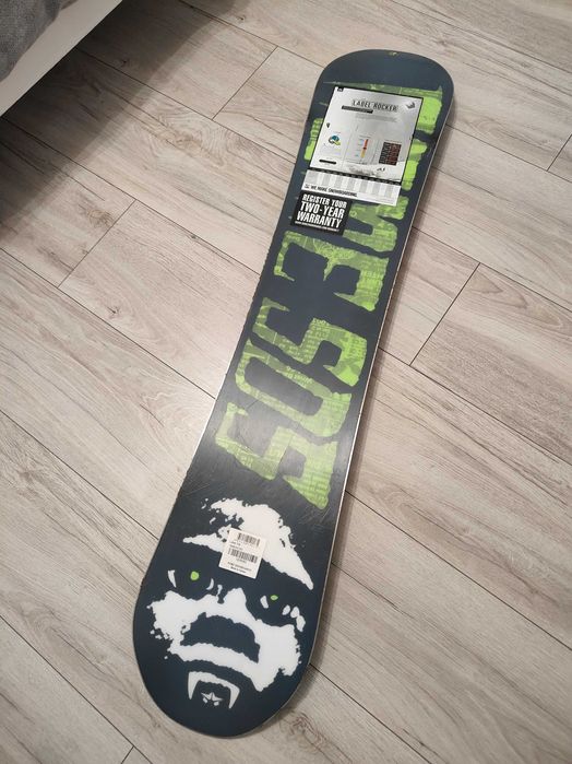 Deska snowboardowa 135 Rome Label Rocker Nowa Snowboard 135