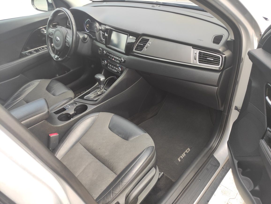 Автомобіль Kia niro 2017