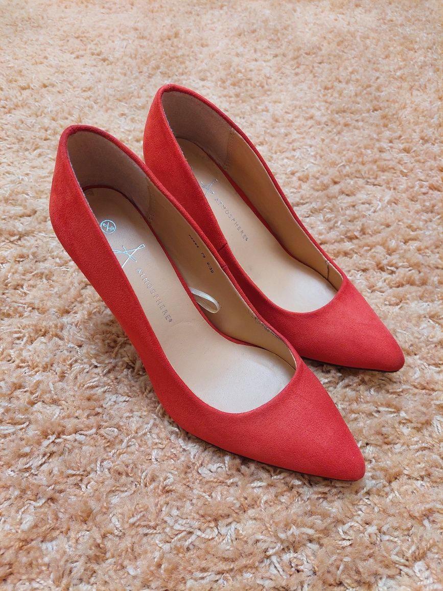 Туфлі лодочки червоні  на шпильці 39 розмір