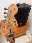 Caixa Bluetooth everse 8 e guitarra fender