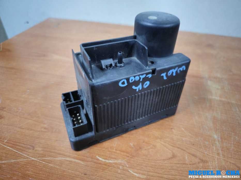 Diversas bombas / motores de fecho central Mercedes Classe C W202