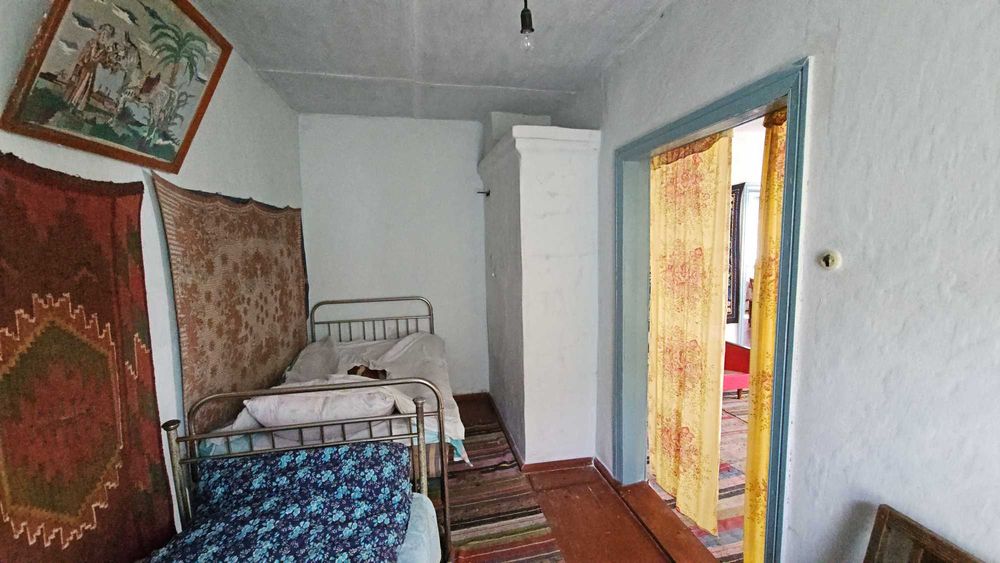 село Черевки, є газ, криниця, світло. Є ВІДЕООГЛЯД