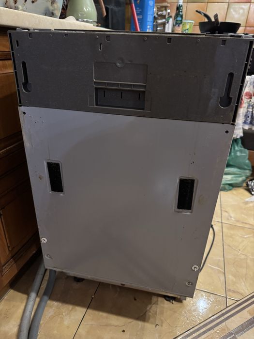 Посудомийка Ariston CIS LST 328