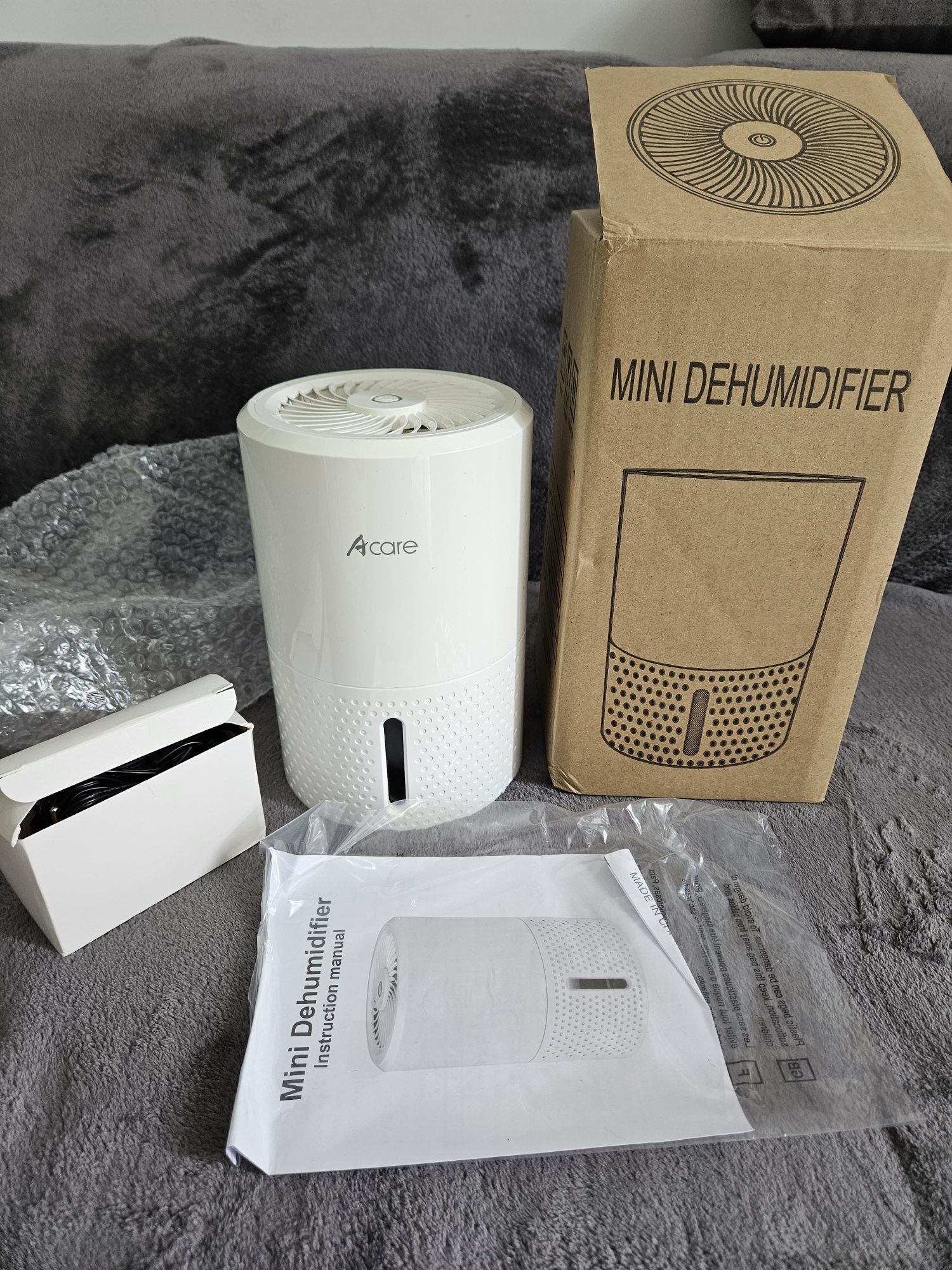 Elektryczny mini osuszacz powietrza