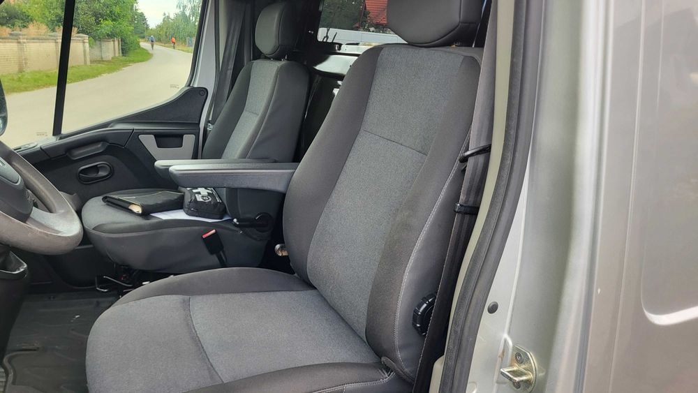 Wynajem Renault Master  2L2H