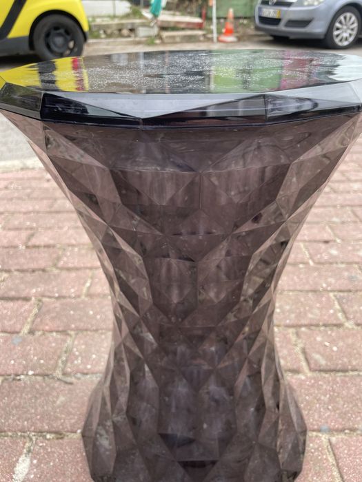 Banco KARTELL -  novo