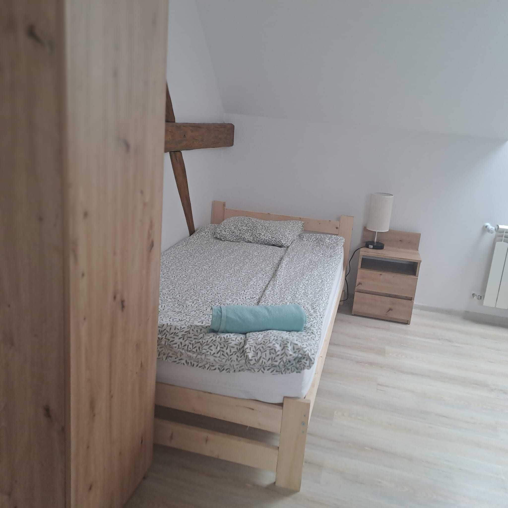 Wynajmę apartament. Wolne pokoje.