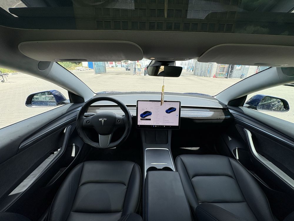Tesla model 3 long range 82kwt 2022 рік