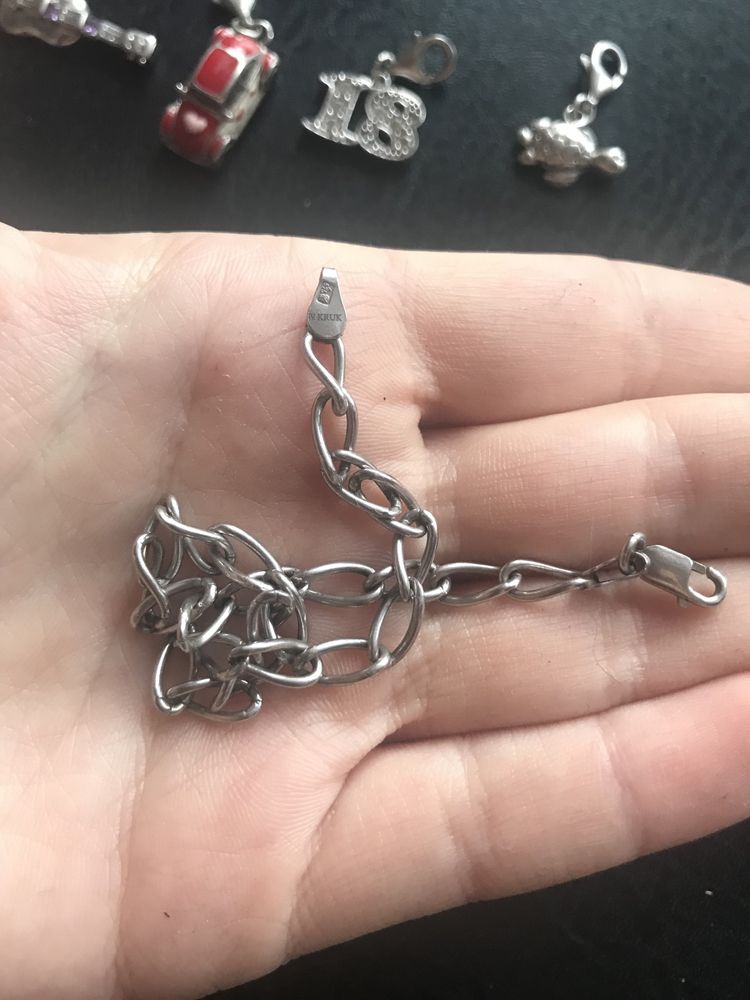 Charms zawieszka 18