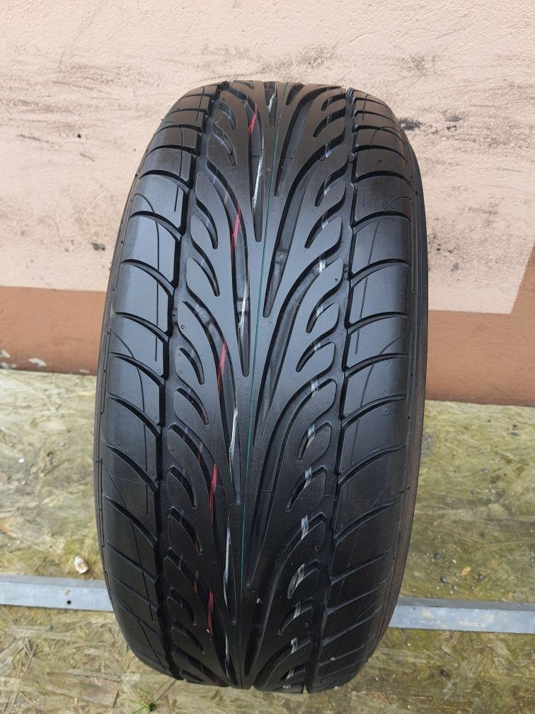 Opona Pojedyńcza 215/55  R 16 Dunlop SP Sport 9000 Nowa