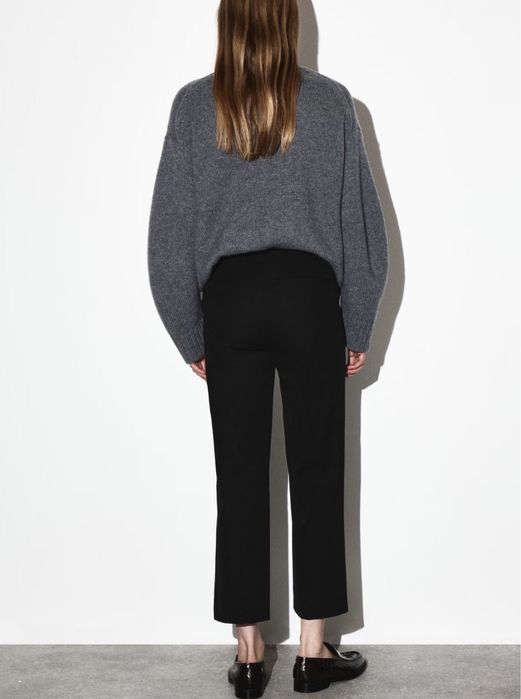 Круті брюки від Cos в наявності