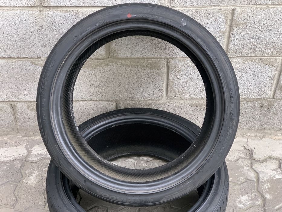 Пара літньої резини  205/40/17 Hankook Арт:2014