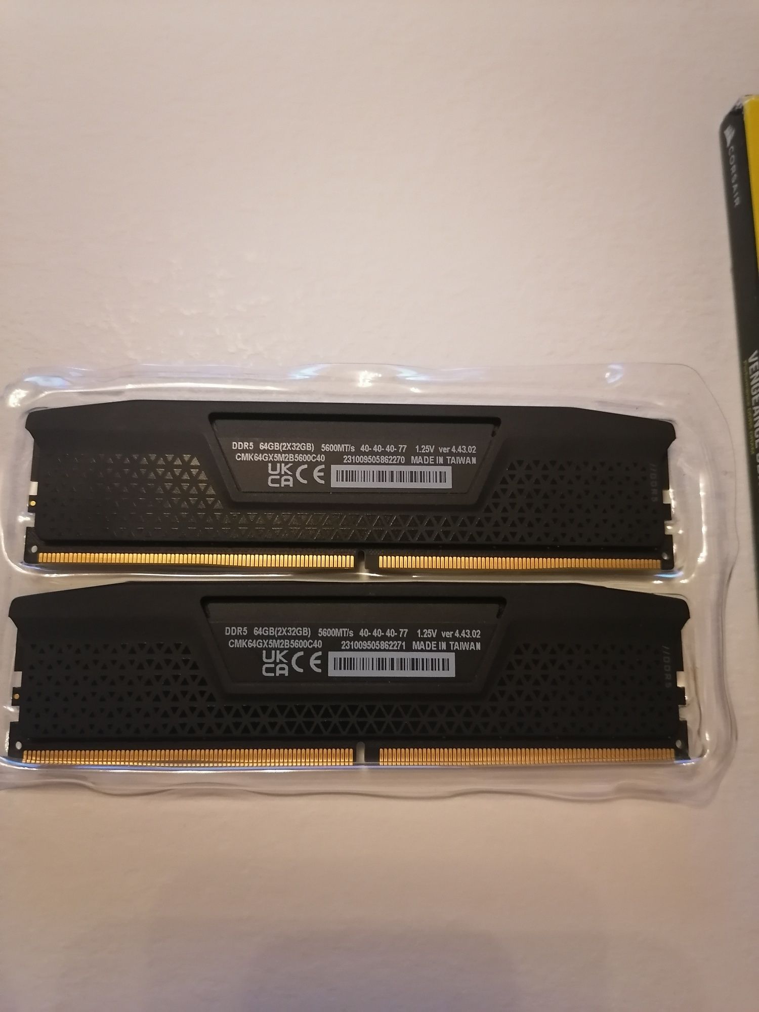 Оперативна пам'ять Corsair DDR5-5600 64gb 2x32  (CMK64GX5M2B5600C40)