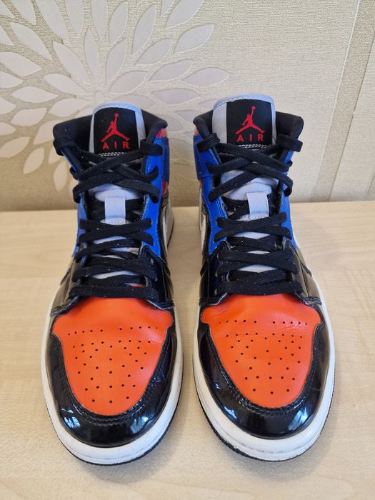 Кросівки жіночі Jordan 1 Mid оригінал 40