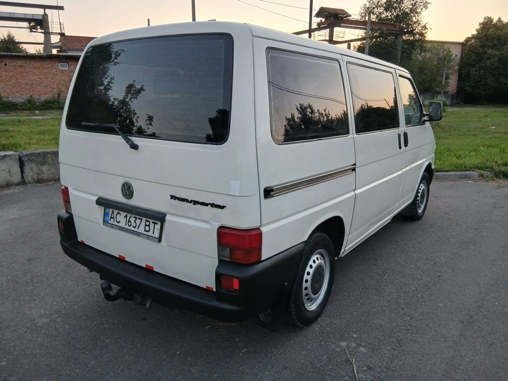 Volkswagen T4 1.9 t.d вантажо-пасажир 9місць. 99р.