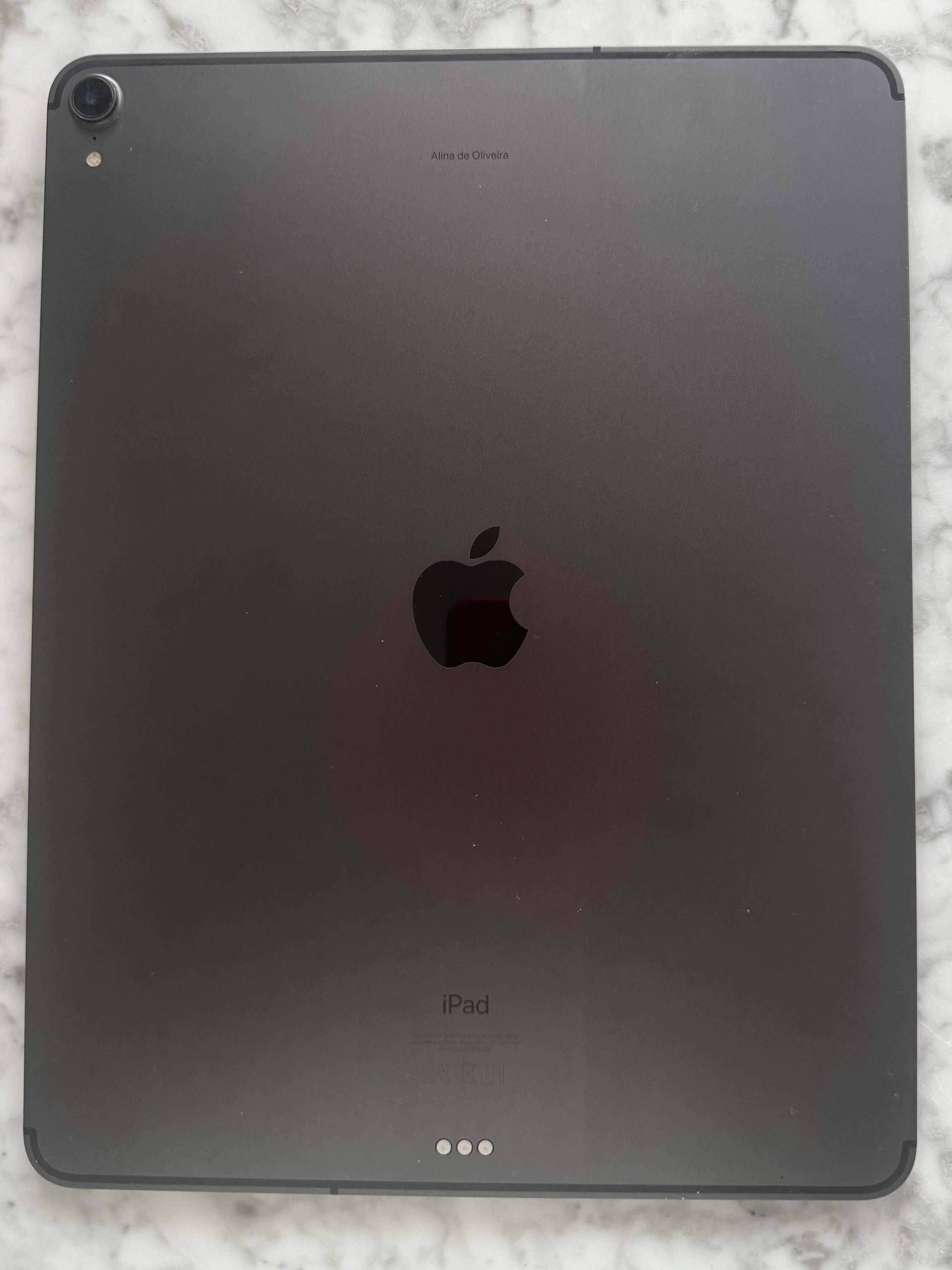 iPad Pro 12.9’’ (3ª geração, 1TB, Wi-Fi + Cellular) + 2 Apple Pencil