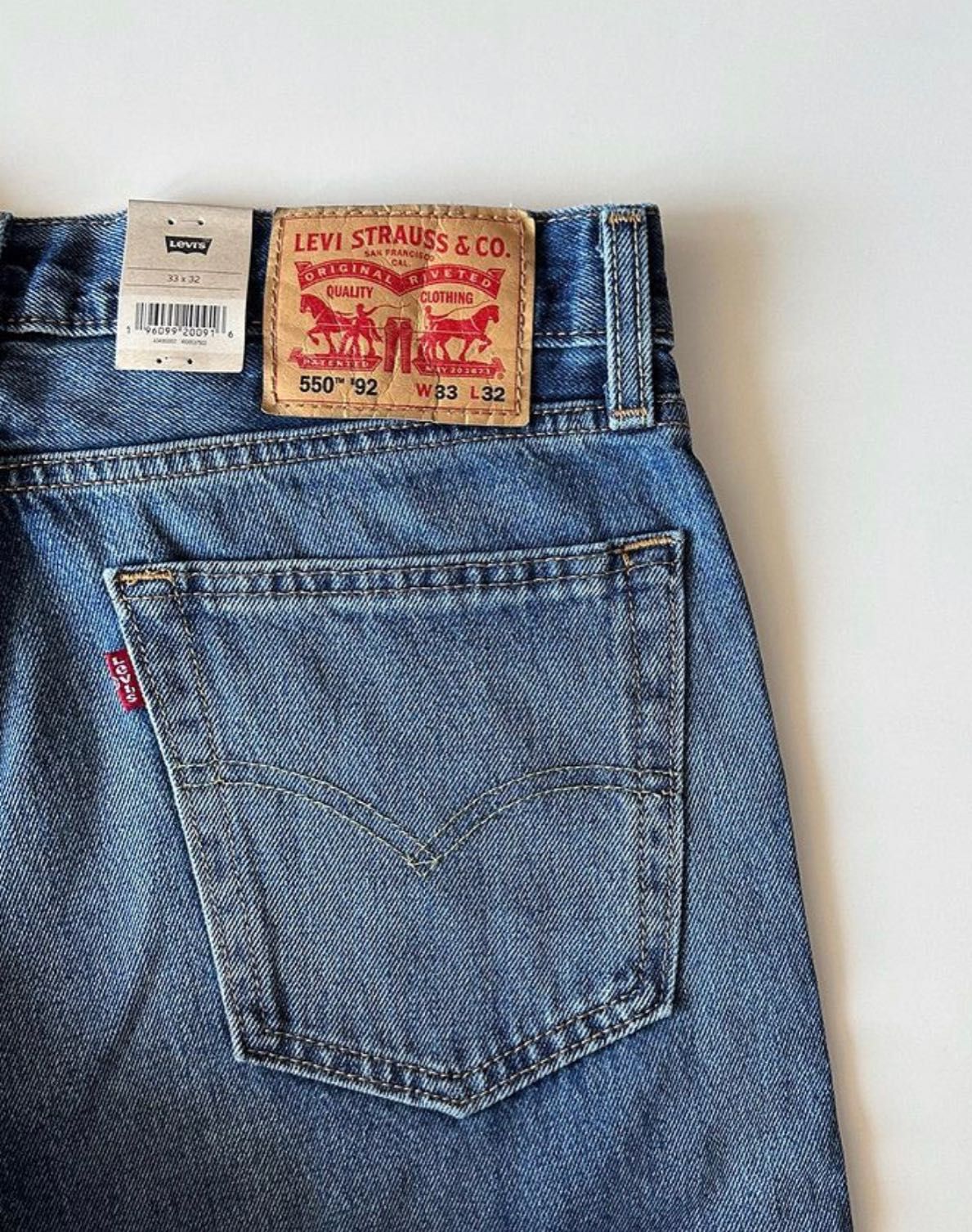 Оригінал джинси Levis 34 розмір