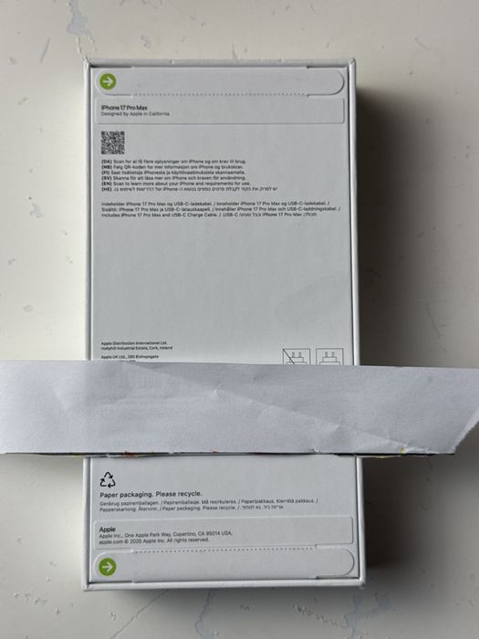 iPhone 17 pro max lacrado