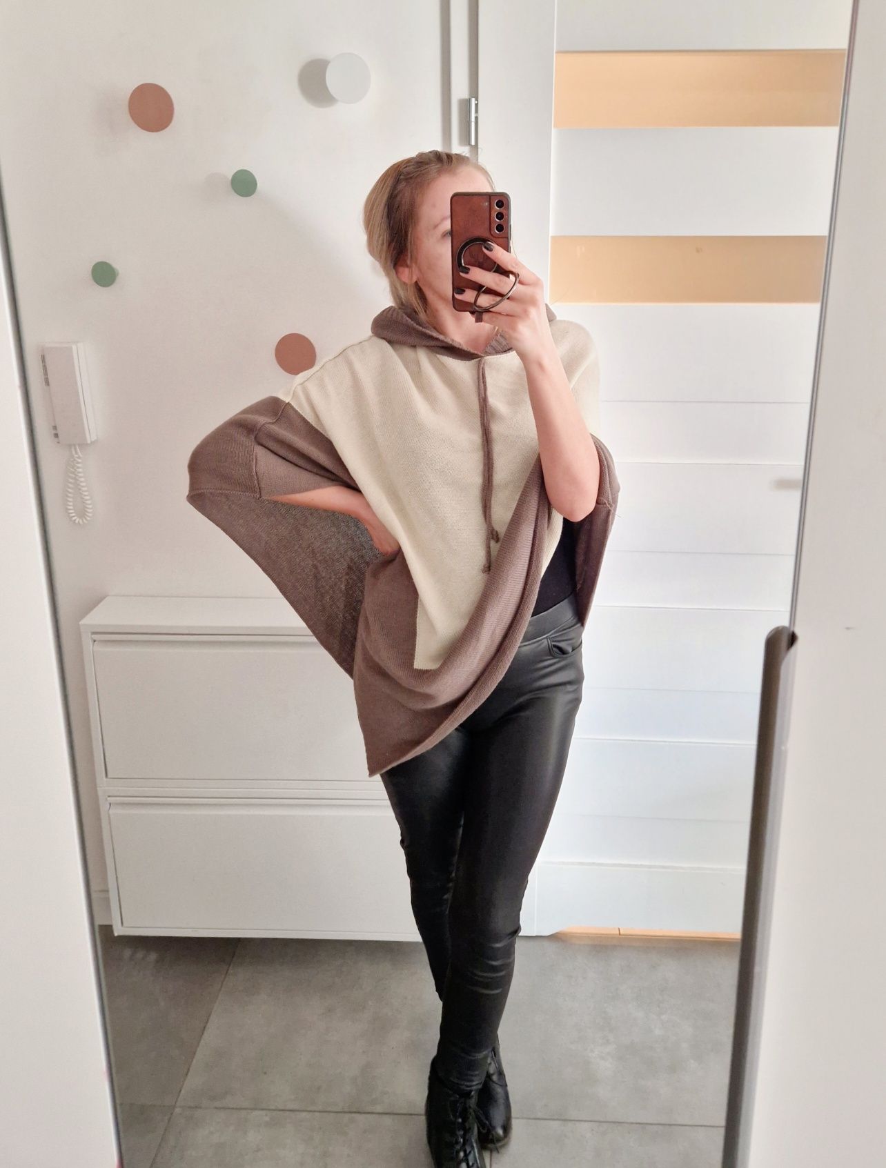 Sweter ponczo z kapturem narzutka rozmiar uniwersalny