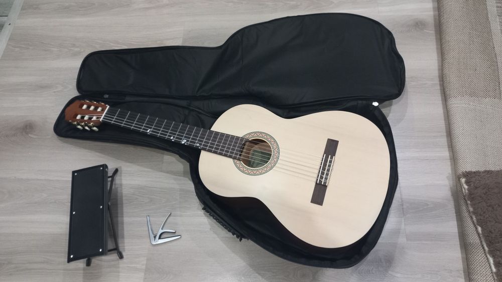 Гітара Yamaha C40M