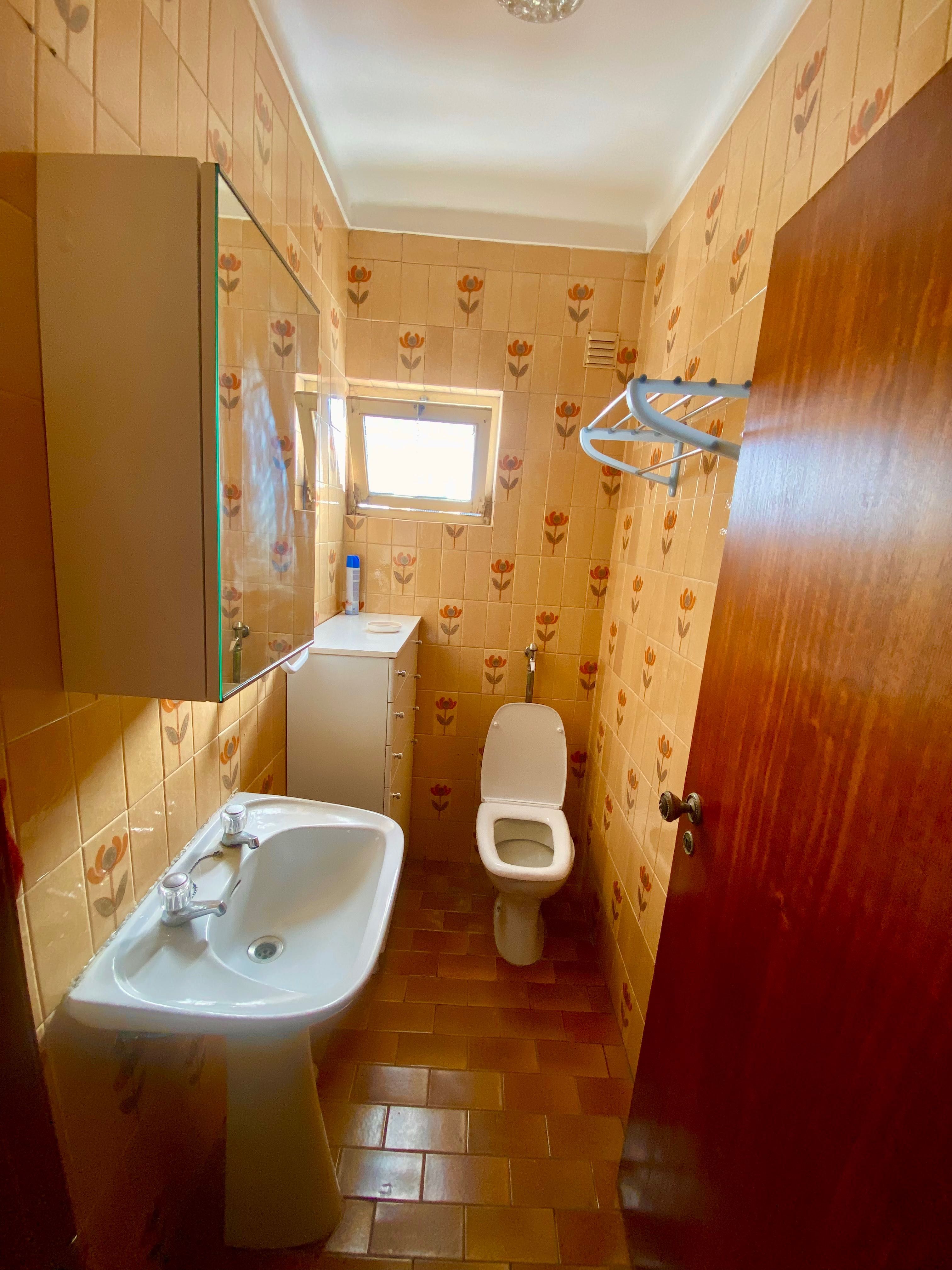 Quarto Mobilado para Alugar no Montijo – 25 min de Lisboa