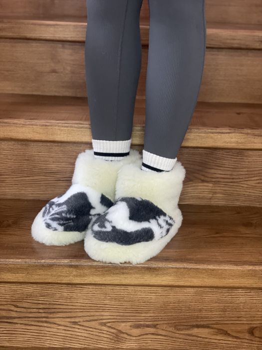 Чуні з ОВЧИНИ на резиновій підошві