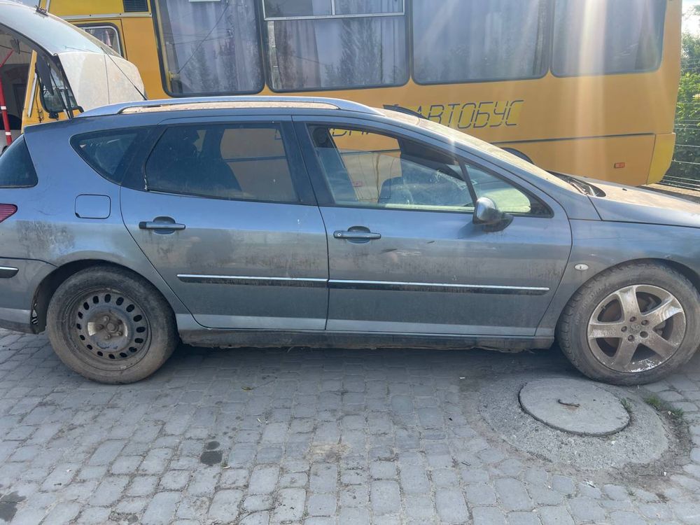 Peugeot 407 sw 2,0 -2007 року