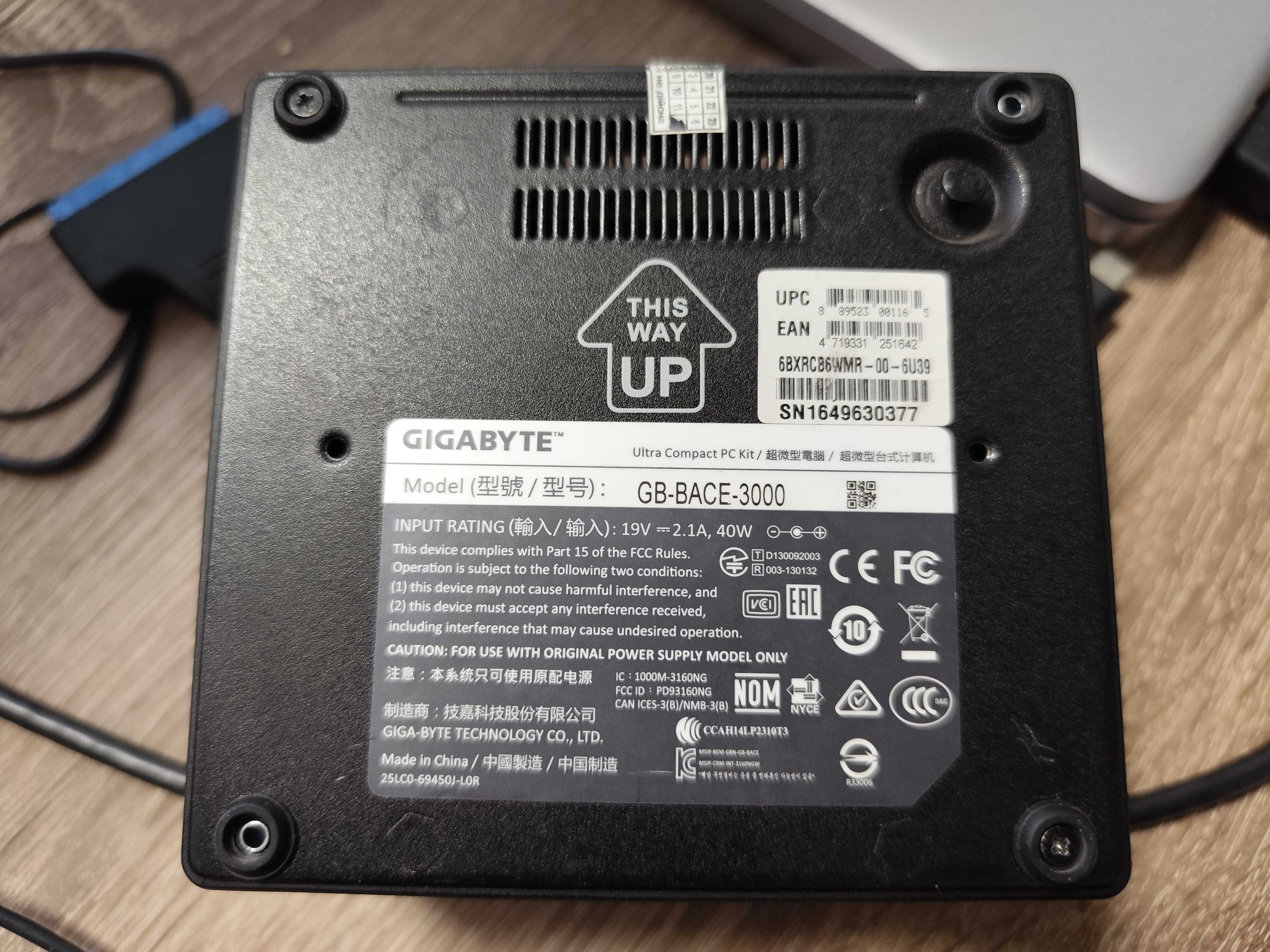 Gigabyte Brix GB-BACE-3000 cel/ddr3L/sata3/wifi+bt