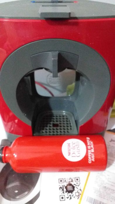 Maquina cafe docecusto