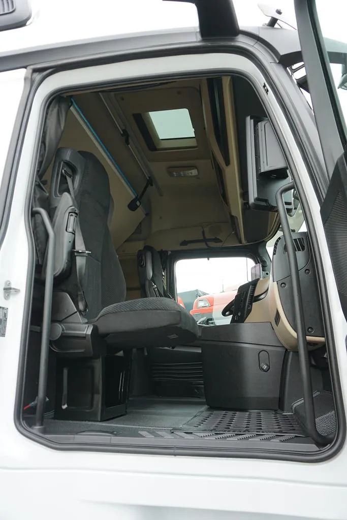 Mercedes-Benz ACTROS / 1845 / MP 5 / EURO 6 / ACC / BIG SPACE