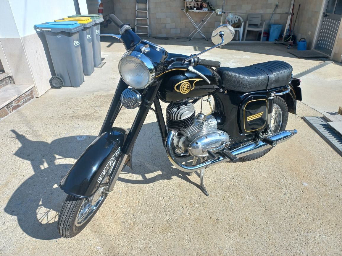 Mota Java CZ 175 De 1963