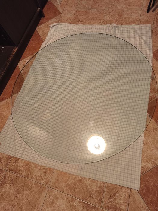 Tampo de mesa redondo em vidro em perfeito estado