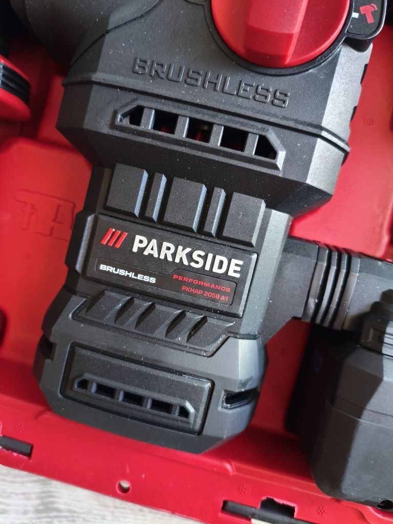 Młot parkside performance 20v akumulator 8ah
