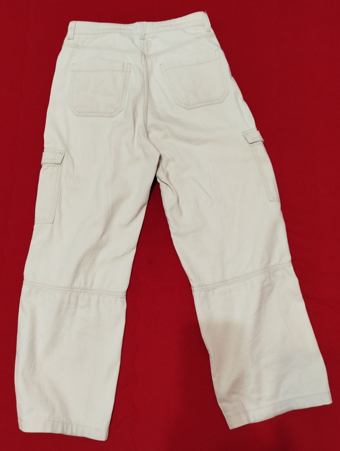 Calças mulher cor meio branco