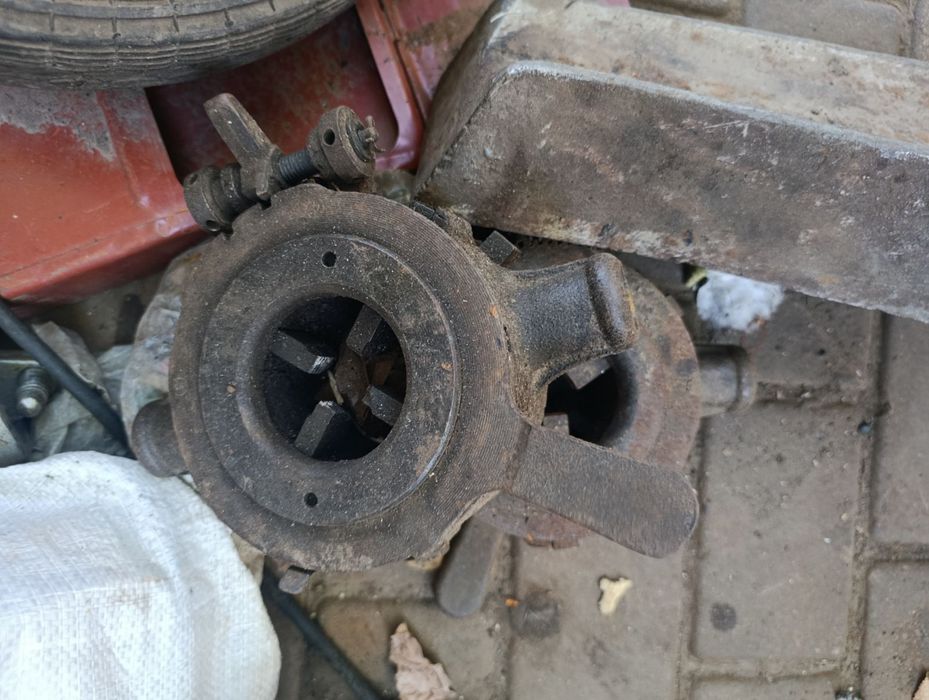 Продам  клупп для нарезания резьбы