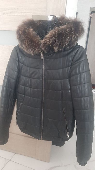 Продам шкіряну куртку