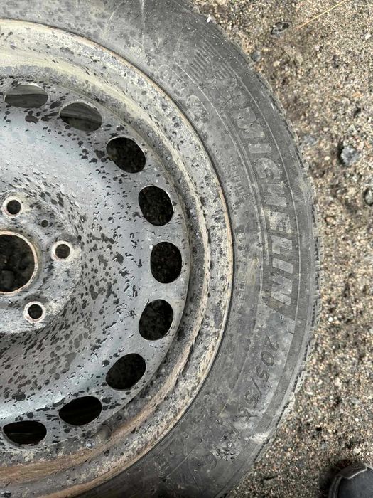 Зимові шини Michelin 205/55 R16 з сталевими дисками