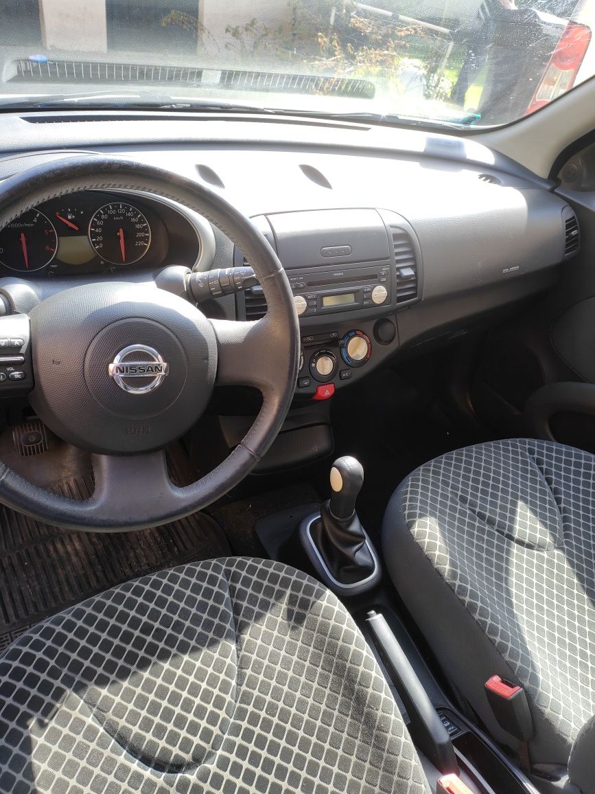 Nissan Micra 1.5 dci 2005 rok kolor piaskowy