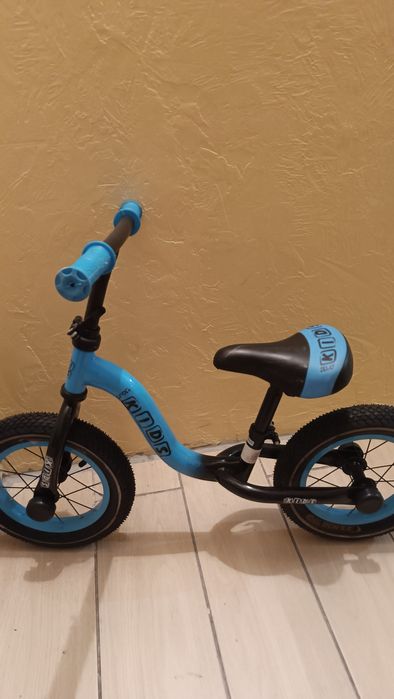 Дитячий беговел новий