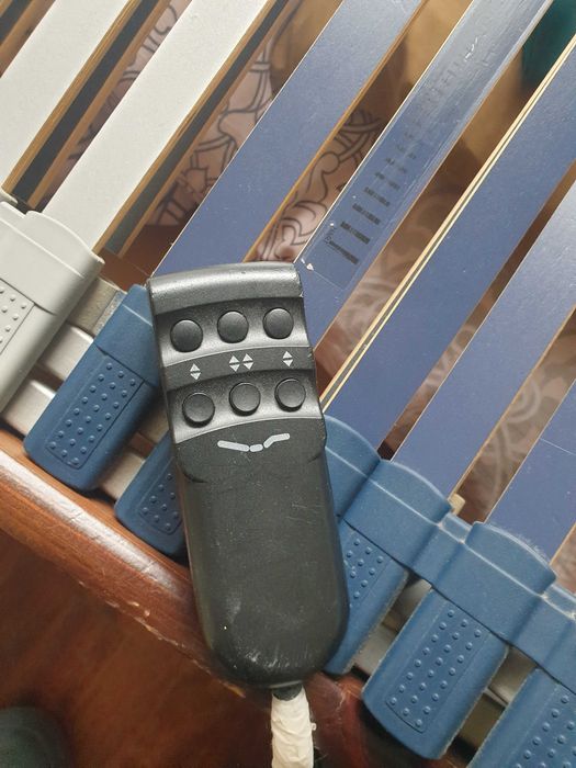 Łóżko rehabilitacyjne elektryczne z pilotem