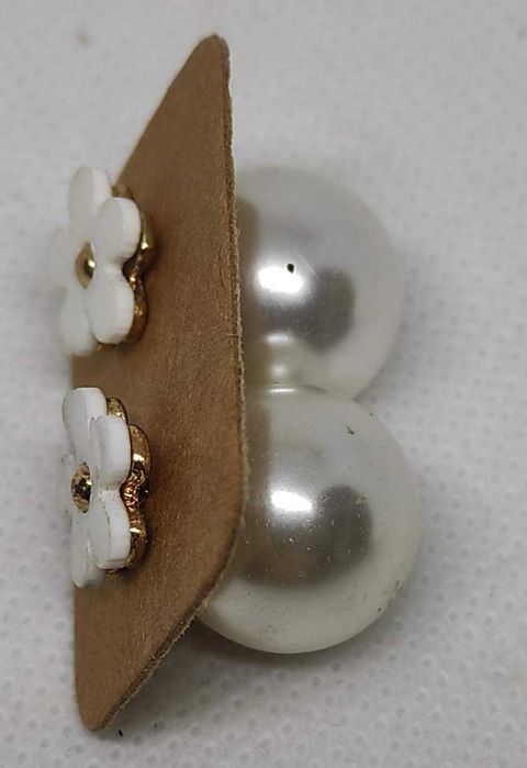 Brincos Pérola Grande e Flor Branca - NOVOS