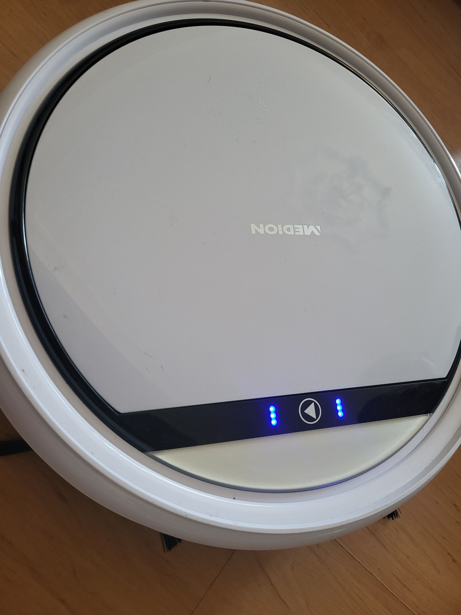 Robot sprzątający myjący dwa w jednym medion