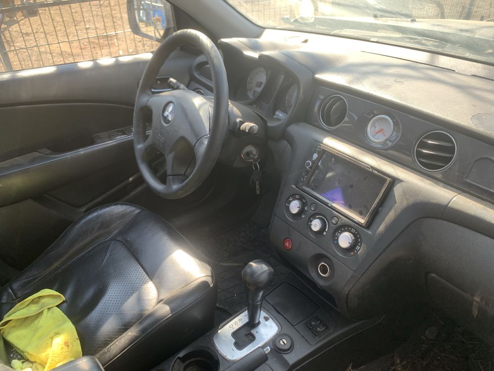 Разборка Mitsubishi Outlander 2,4 2003-2008 (CU)
